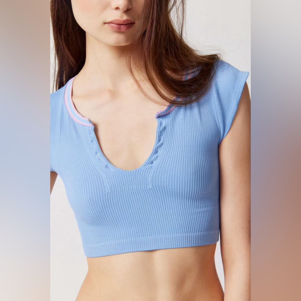 Urban outfitters crop top. Blue Size XS/S